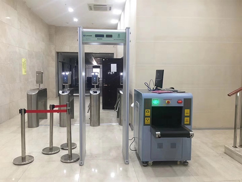 守門神科技集團(tuán)自助安檢閘機人證合一方案